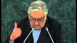 Discurso de José Mujica presidente de Uruguay Naciones Unidas 2492013 [upl. by Cedric494]