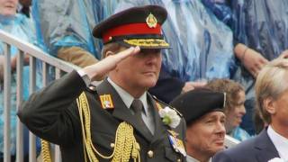 Prins van Oranje aanwezig bij Veteranendag 2011 [upl. by Kenney333]