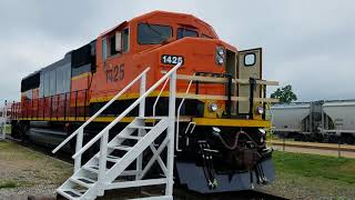 Tour of BNSF 1425 SD60M Galesburg Illinois 62218 [upl. by Sinnelg]