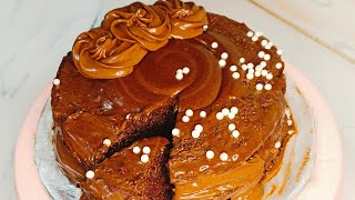 Very Easy Chocolate Cake with Oil 🎂 Soft aur Moist Chocolate Cake  Chocolate Cake bina Butter Ke [upl. by Sathrum68]