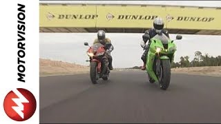 Honda CBR 600 vs Kawasaki Ninja ZX6R [upl. by Nerat]