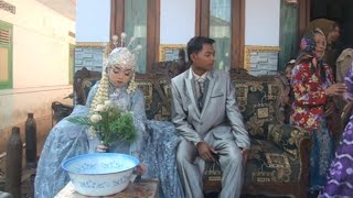 Pengantin Mengunjungi Rumah Orang Tua Pengantin Pria [upl. by Alik272]