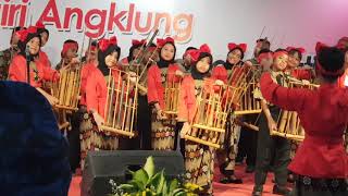 quotBANGUN PEMUDI PEMUDAquot Juara I Pasanggiri Angklung Sekolah Satu Hati 2018 [upl. by Volny551]