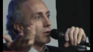 Marco Travaglio  69 Per chi suona la banana  legge blocca processi intercettazioni [upl. by Nalda]