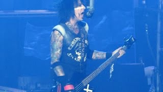 Motley Crue  Smokin in the Boys Room  Live on The Final Tour 102214 Greensboro NC [upl. by Esiuqram600]