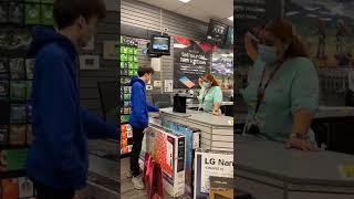 GameStop prank Worker didn’t call police [upl. by Berg]