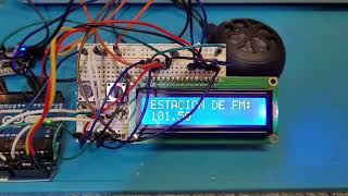 Arduino and TEA5767 FM Radio [upl. by Aneekal]