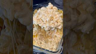 The best Creamy cheesy Mac and cheese for the holidays shorts macandcheese holidays delicious [upl. by Yeslah]