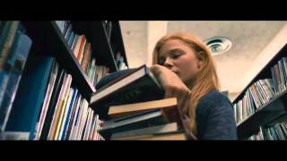 Carrie  Uluslararası Fragman  Official International Trailer 2013 HD [upl. by Hentrich]