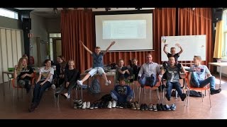 Beter leren zonder schoenen in de klas [upl. by Safoelc501]