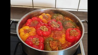 Pimentos recheados com carne picada e arroz [upl. by Einatsed]