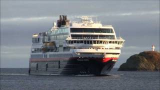 Hurtigruten  Trollfjord  Svolvær [upl. by Atlas]