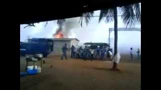 La gendarmerie prend dassaut le camp de refugiés ivoiriens au Togo 03052013 [upl. by Ehtnax895]