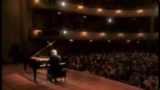 Beethoven  Piano Sonata No 12 in Aflat major  Daniel Barenboim [upl. by Oj]