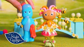 In The Night Garden  Buzzy Buzzy Bees  Toy Play [upl. by Block]