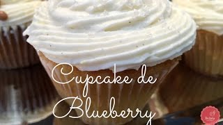 CUPCAKE FÁCIL E DELICIOSO DE BLUEBERRY  CUPCAKE DE MIRTILO E CREAM CHEESE [upl. by Aiekahs]