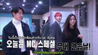 BLACKPINK Jisoo GOT7 Jinyoung amp NCT Doyoung at JYP [upl. by Qirat866]