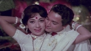 Yeh Sama Yeh Rut Yeh Nazaren  Lata Mangeshkar Md Rafi Do Kaliyan Song [upl. by Yrrum299]