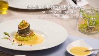 Rotolini di filetto di branzino su un letto di patate con salsa allo spumante [upl. by Joshuah]