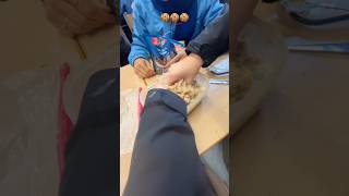 Haciendo cositas raras en la escuela shorts [upl. by Ertemed]