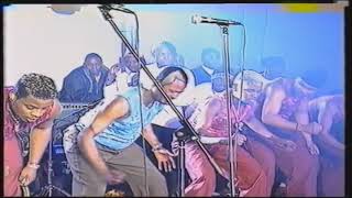 Werrason amp Wenge Musica Maison Mère  Solola Bien Concert Live à Rungis 2000 [upl. by Rillis]