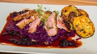 Tatort Küche  Entenbrust mit Rotkohl und Serviettenknödel [upl. by Pierrette]