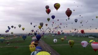 Montgolfière Chambley Mondial Air Ballons MAB2017 La grande ligne record 456 montgolfieres [upl. by Fields]