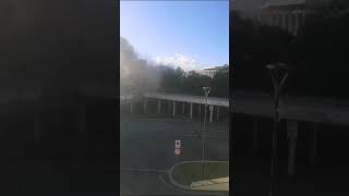 Le immagini dellincendio a Torre Nervi in pieno centro a Reggio Calabria [upl. by Enylcaj]