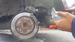 how to 20112013 kia optima  rear  brakes [upl. by Ehcor]