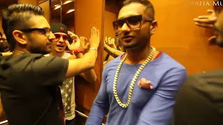 Yo Yo Honey Singh O Womaniya [upl. by Aleahcim]