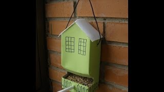 Como hacer un comedero para pajaros DIY reciclado [upl. by Love]