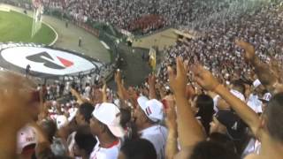 Torcida independente  vai com raça tricolor [upl. by Adlesirhc]