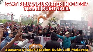 Kedatangan Ribuan Suporter Indonesia kagetkan Suporter Malaysia di Stadion Bukit Jalil [upl. by Ainslee642]