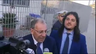 Bradisismo il prefetto al centro accoglienza di Bacoli [upl. by Onaicnop]