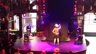 HILLBILLY GIRL Line Dance Teach  Séverine Moulin Billy Bobs [upl. by Danna364]