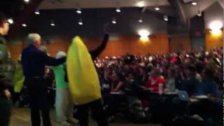 Bananas and Yeti Run Through Mahar  UMass Amherst [upl. by Jovitah533]