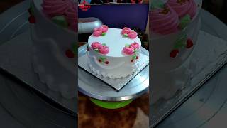 Vanilla cake decorating🤗😉shorts cake cakedecoration viralvideo trending [upl. by Jairia416]