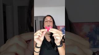 Se puede comer la cera 😳 cheese eatingvideo babybel [upl. by Ilojne452]