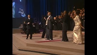 The Storm Is Over Now  Reprise Potters House Mass Choir 2001 [upl. by Matti]