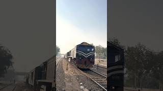 Sweet whistle of AGE30 locomotive pakraillive railway pakistanrailwaytrain train automobile [upl. by Gamages]