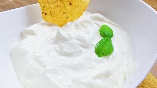 Cremige Sour Cream Dip selber machen  Sour Creme Sauce Rezept [upl. by Petrine]