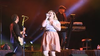 Kelly Clarkson in concert at Universal Orlando Mardi Gras [upl. by Guinna]