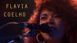 FLAVIA COELHO  TEMONTOU  LIVE  LE PONT DES ARTISTES 8 [upl. by Aenehs]