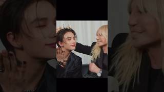 Hyunjin Versace Prince Global Ambassador Hyunjin and Donatella reunited hyunjinxversace [upl. by Etnahs410]