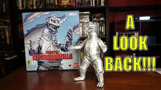 MECHAGODZILLA 1974 SH MONSTERARTS ACTION FIGURE REVIEW [upl. by Vanhomrigh656]