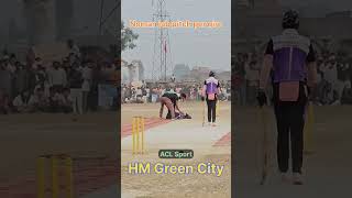 Noman Shaikh jab gire pitch per reelsviral viewers azamgarh reels video sports view [upl. by Allveta72]