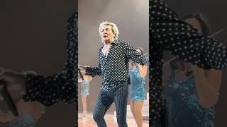 Rod Stewart  Downtown Train  Mohegan Sun 972024 [upl. by Zalea]