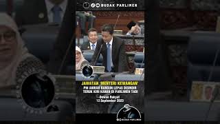 Anwar keluar dewan ketika pembangkang panggang pm yang banyak jumpa artis amp ronda kampus [upl. by Annaed184]