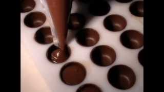 Pralinen selber machen  Ganache selbst herstellen [upl. by Nedi]