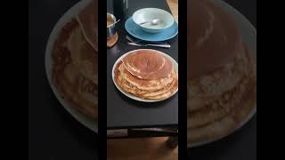 pannkakor med ärtsoppa [upl. by Earissed]